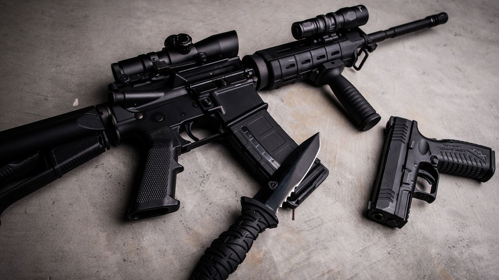 开云体育APP下载-库里受伤退出季后赛首轮比赛,库里复出比赛