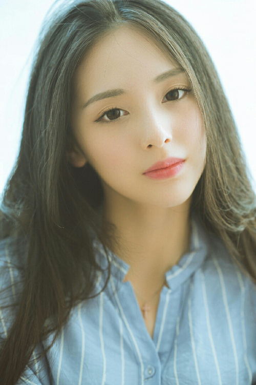 开云中国大陆-张雨霏蝶泳实力稳居国内前列,张雨霏将继续冲击200米蝶泳冠军